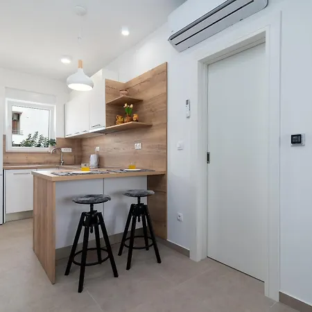 Apartment With Parking Space - 23453 *